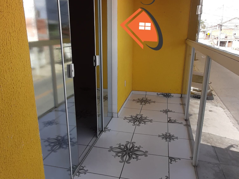 Sobrado (VENDIDO)com três dormitórios, dois banheiros 