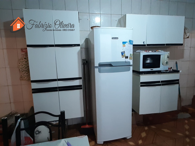   casa (ALUGADA) com três dormitórios