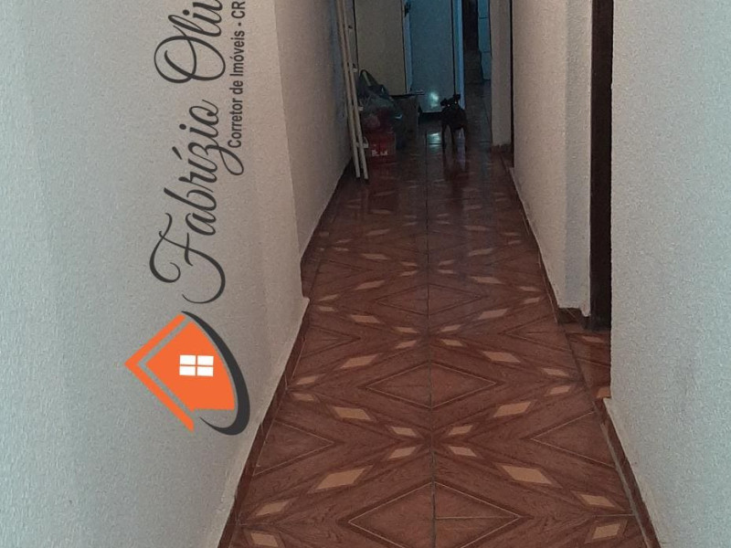   casa (ALUGADA) com três dormitórios