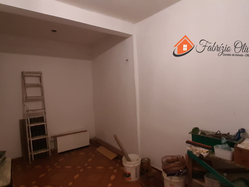   casa (ALUGADA) com três dormitórios