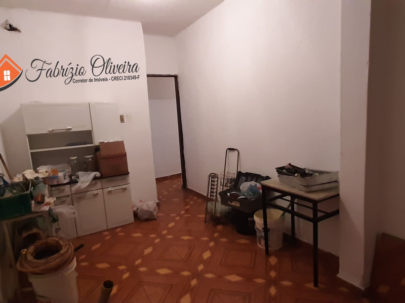   casa (ALUGADA) com três dormitórios