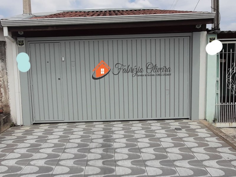 Casa (VENDIDA) com dois dormitórios e dois banheiros