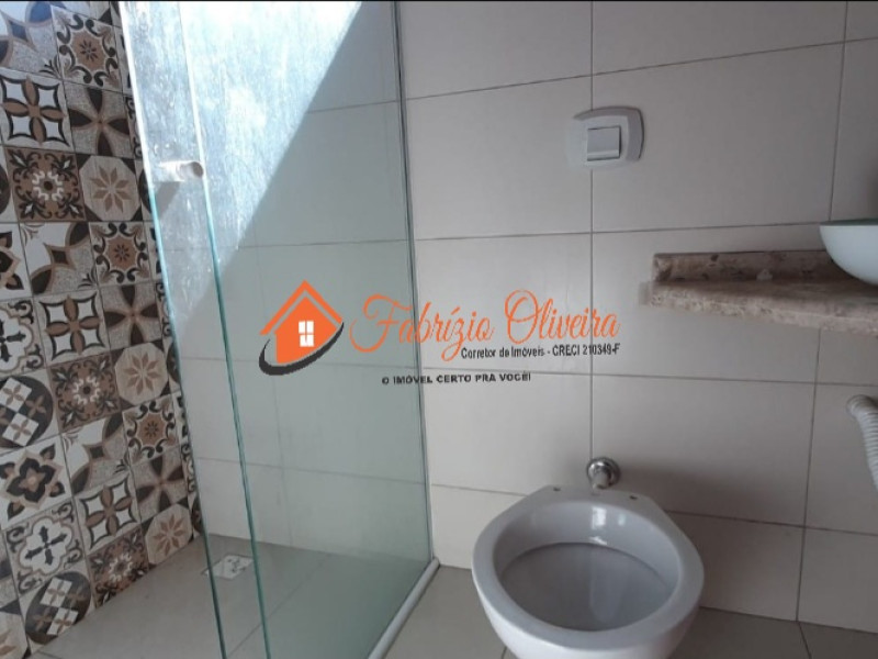 Sobrado(ALUGADO) com dois dormitórios e um banheiro e um lavabo