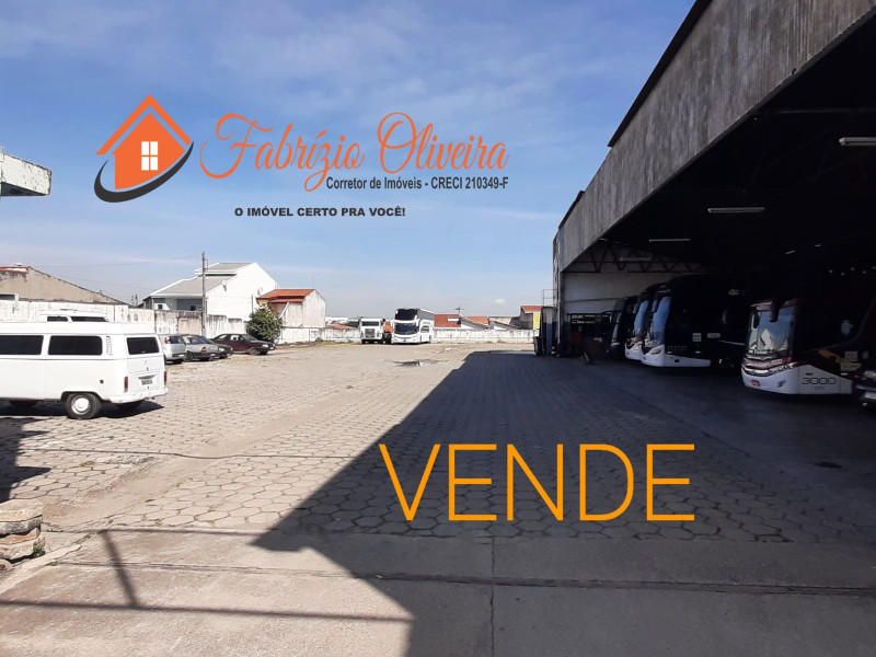 Vende um terreno com uma construção 